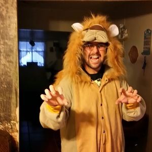 Meet your Posher, Thomas